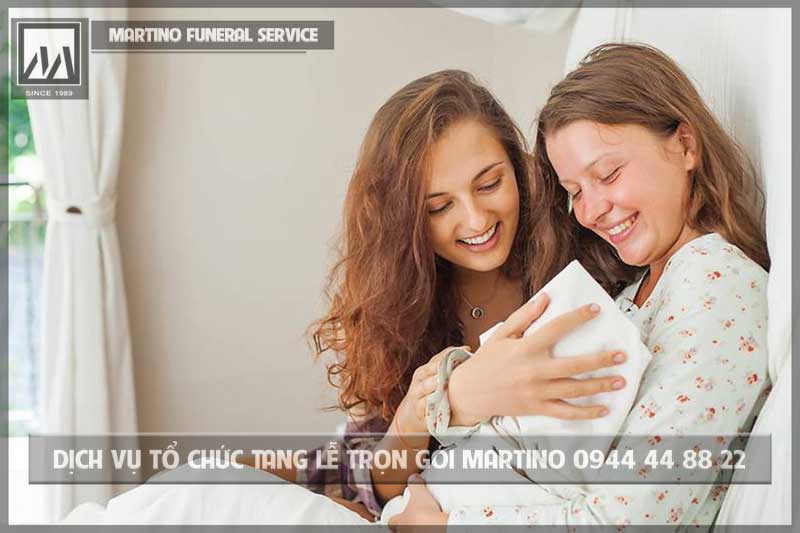 Bà bầu có nên đi thăm bà đẻ không Bà bầu có nên đi thăm bà đẻ không