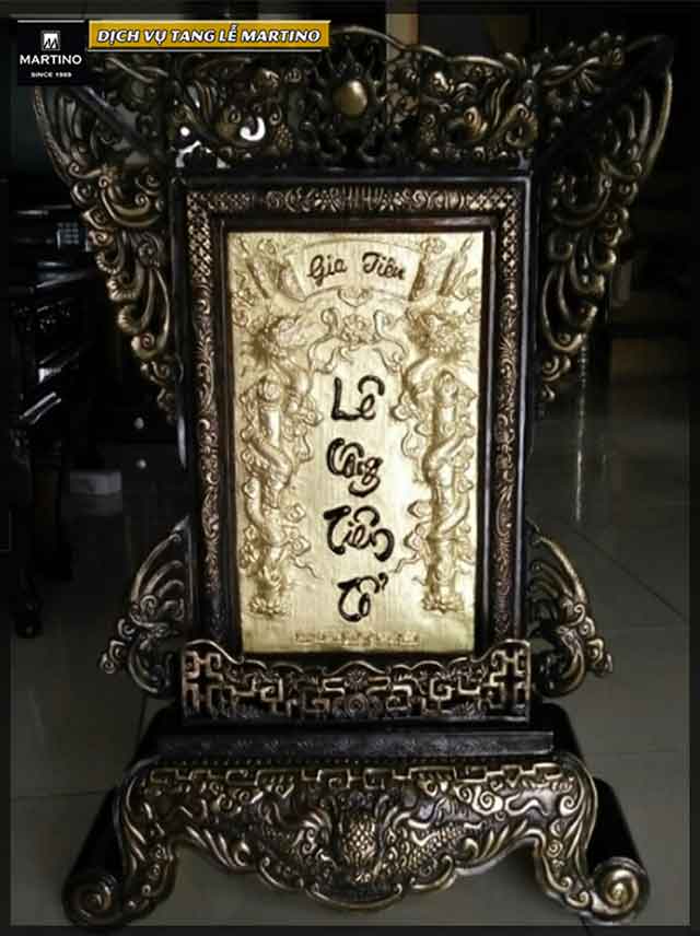 Bài vị gia tiên bằng đồng