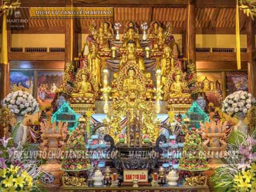 Bàn thờ Tam Bảo trên chùa có ý nghĩa gì?