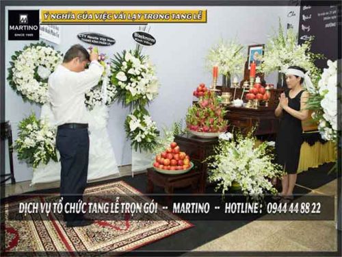 Đi đám ma lạy mấy lạy? Cách vái lạy trong đám tang như thế nào?