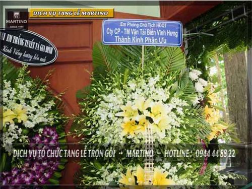 Bạn có biết đi đám ma nên mua gì phù hợp nhất không?