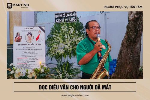 Đọc điếu văn cho người đã mất
