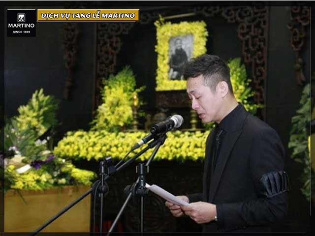Đọc điếu văn trong đám ma