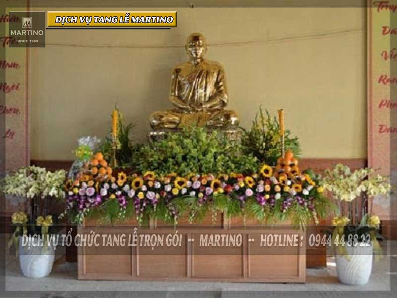 Tham quan bên trong Pháp viện Minh Đăng Quang