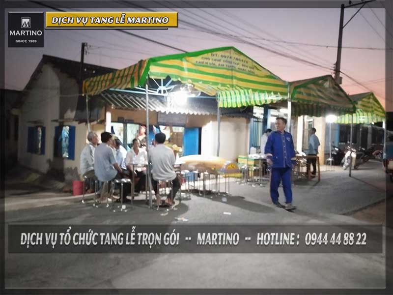 Tang lễ miền Tây Hình ảnh một tang lễ miền Tây